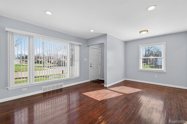 Foto del edificio - 8154 Quinn St