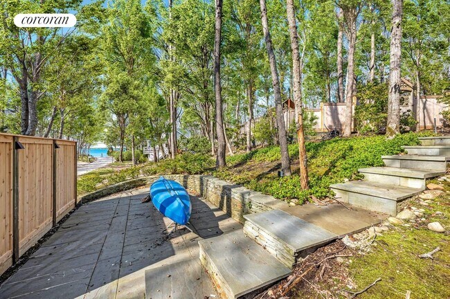 Building Photo - 17 Larboard Dr