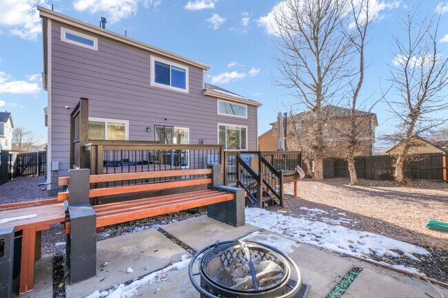 Building Photo - 6710 Camino Del Rey