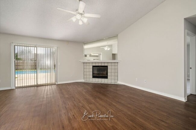 Building Photo - 2100 Blue Wind Drive