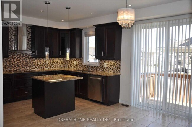 Photo du bâtiment - 17 Philips Lake Ct