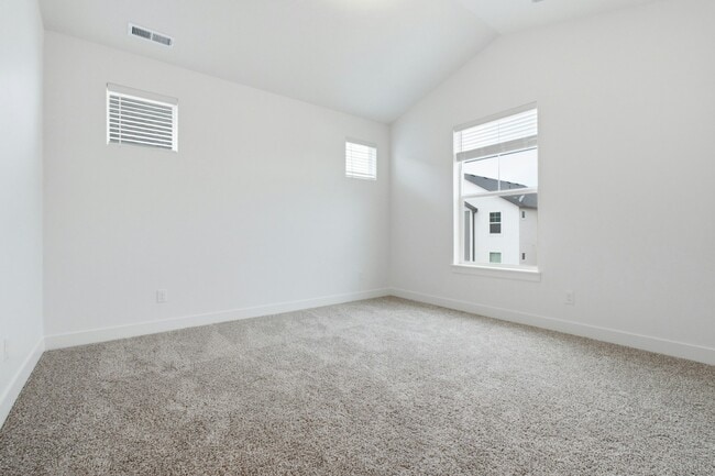 Building Photo - 882 Coulsen Dr