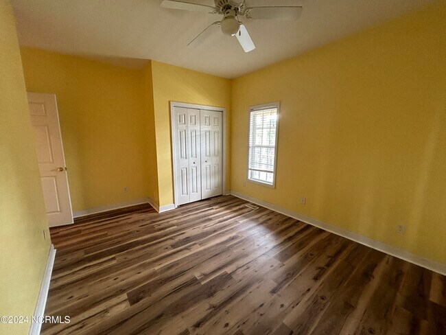 Building Photo - 405 Emerald Plantation Rd
