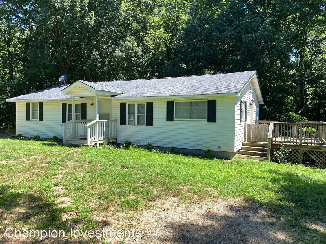Primary Photo - 3 br, 1 bath House - 124 Ayers Road