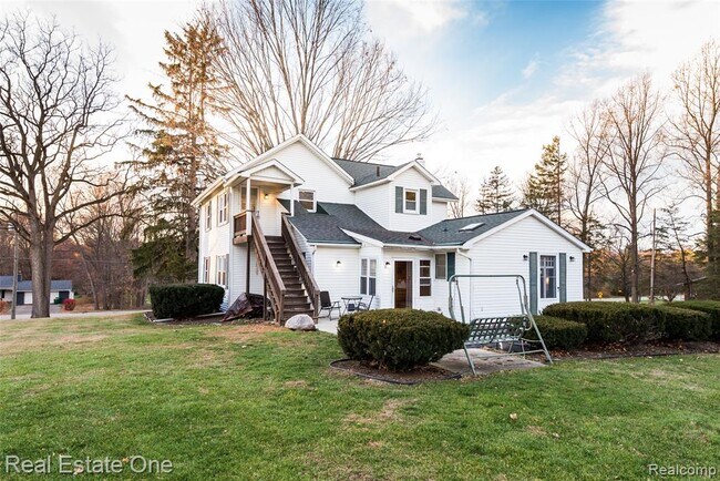 Foto del edificio - 4141 Van Amberg Rd