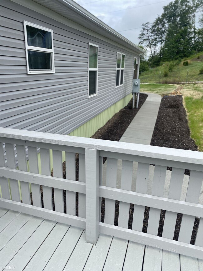 Building Photo - 4 br, 2 bath Mobile Home - 1438 Kentucky H...