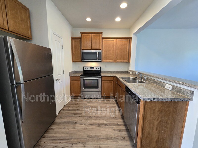 Foto principal - 9935 Sweet Basil Dr