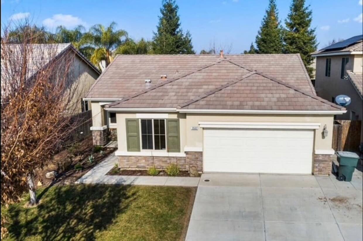 Primary Photo - Stunning home