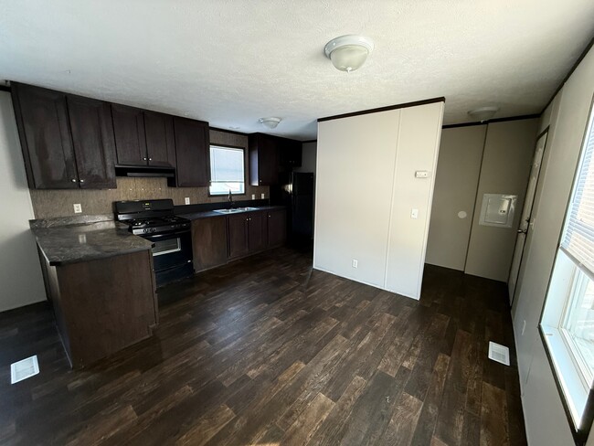 Foto del edificio - 247 Timber Ln