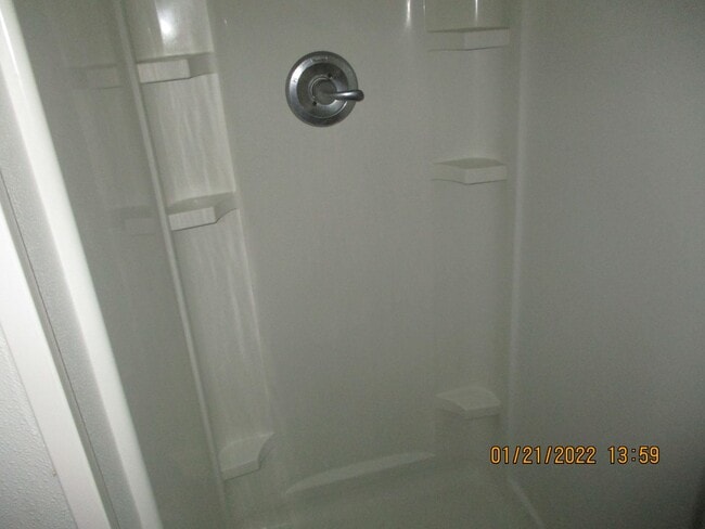 Foto del edificio - 2415 Rosebrier Ave