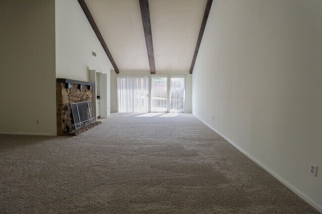 Foto del edificio - 3914 E 60th Pl