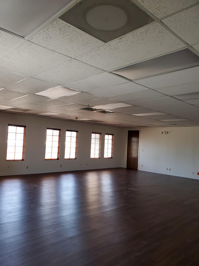 Building Photo - 1200 S 4th St