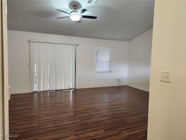 Foto del edificio - 1809 SW 3rd Ave