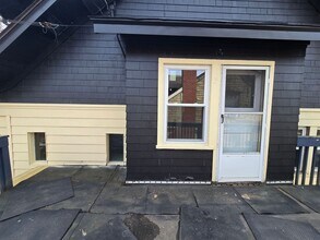 Building Photo - 5725 Verona Rd