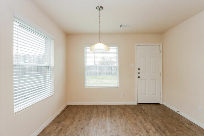 Building Photo - 3803 Cary Creek Dr