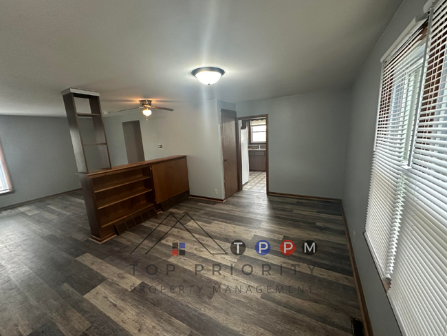 Building Photo - 3 Bedroom | 1 Bathroom Single Family Home ...
