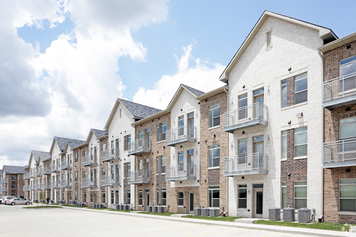 Brick Towne Ames 200 W Crystal St Ames, IA Apartments for Rent in Ames