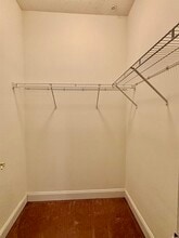 Building Photo - 5042 Belleglen Ct