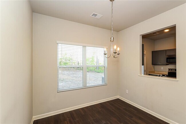 Foto del edificio - 6350 Rockaway Rd