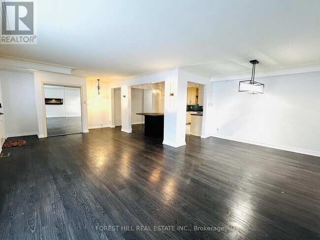 Building Photo - 48 Steel St