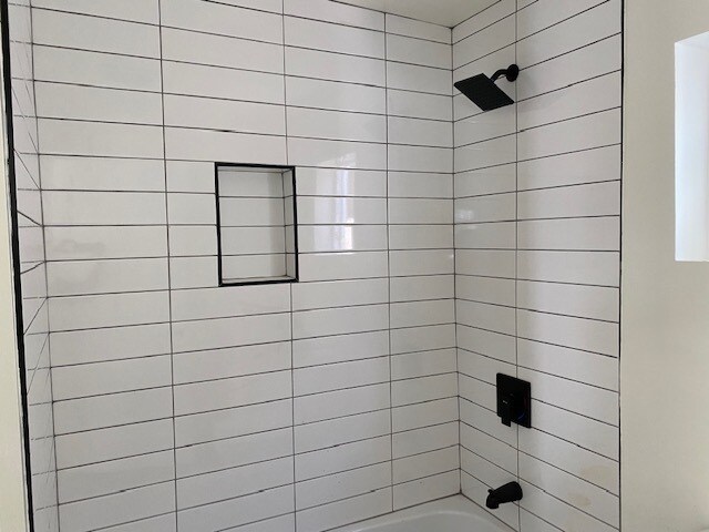 SHOWER - 2029 S Curson Ave