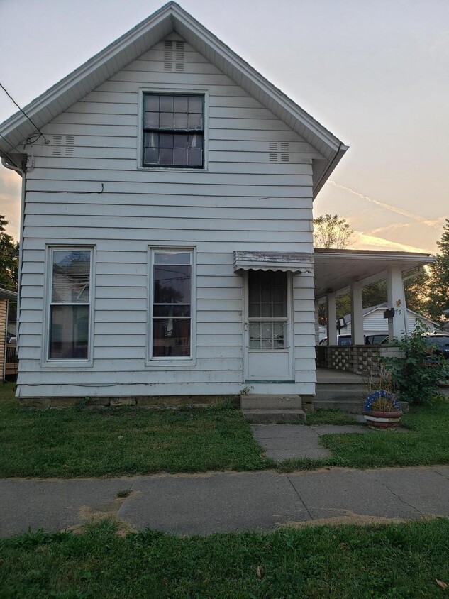 Primary Photo - 175 S 4th St