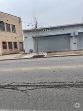 Building Photo - 1130 Kensington Ave