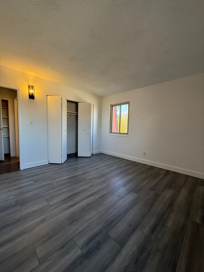 Foto del edificio - Squire Apartments