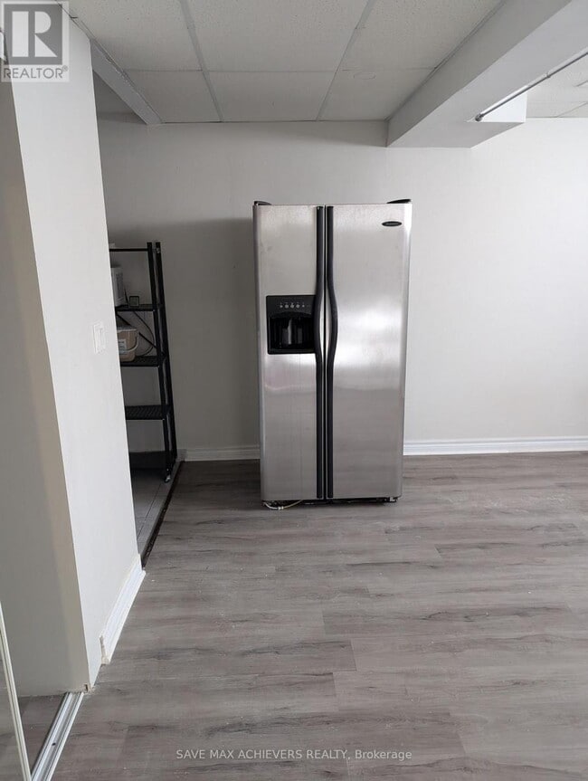 Building Photo - 369 Georgian Dr