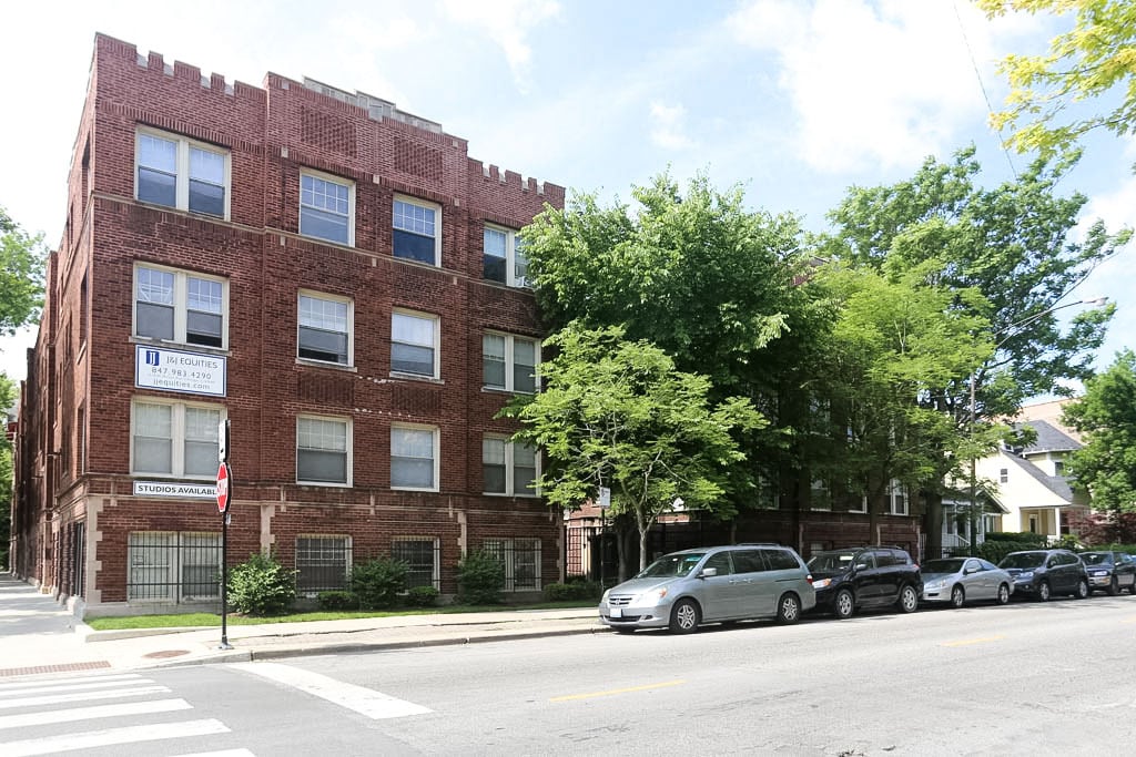 3257 W Wrightwood Ave Unit 3D, Chicago, IL 60647 Condo for Rent in
