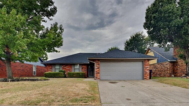 Foto del edificio - 13233 Eastridge Dr