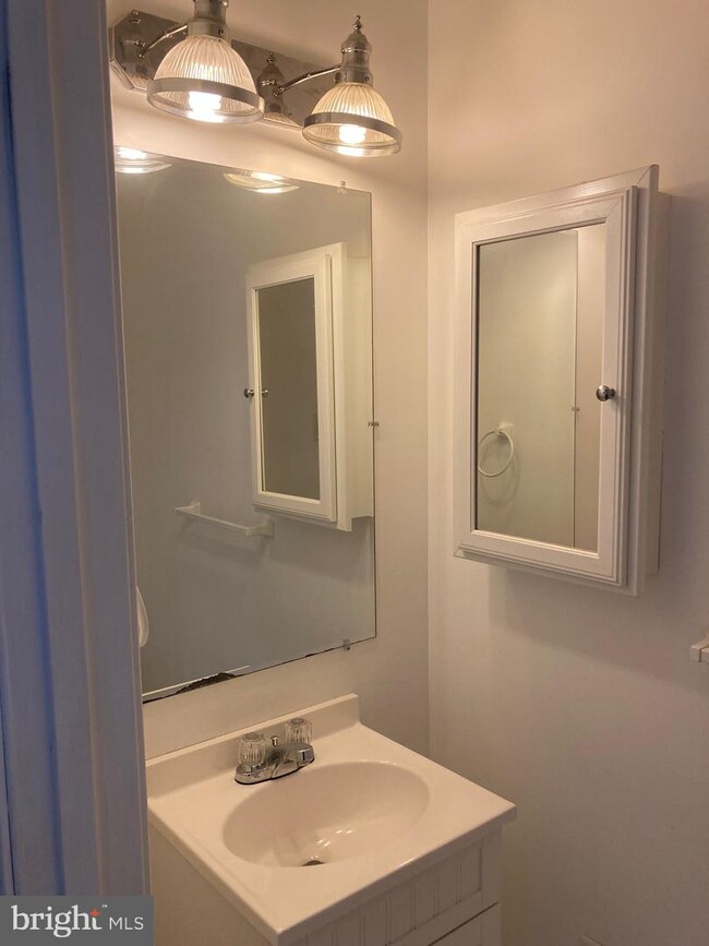 Building Photo - 11232 Cristins Cir
