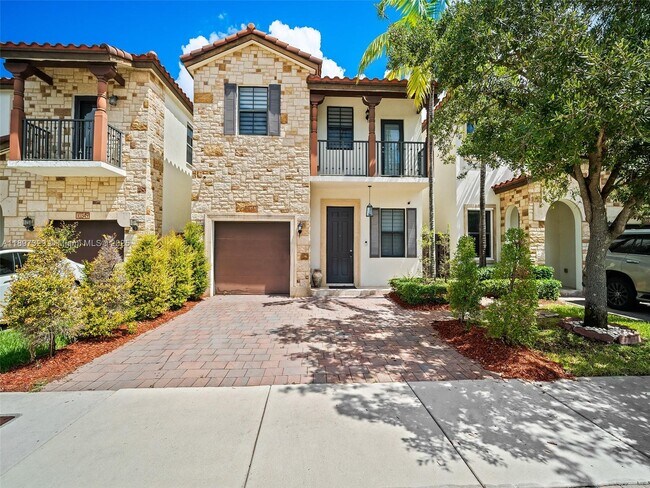 Building Photo - 10343 NW 70th Ln