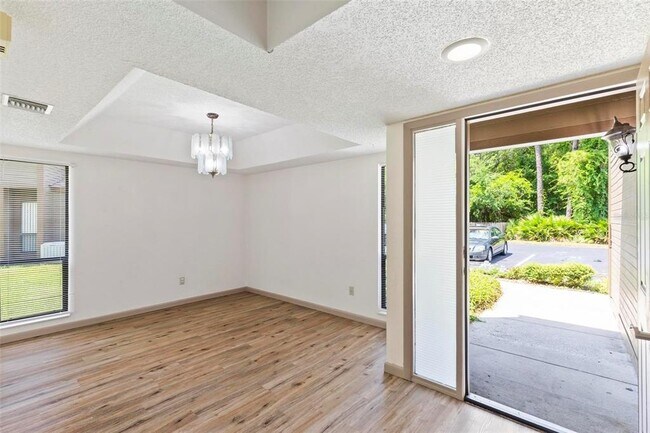 Foto del edificio - 13 Sherbury Ct