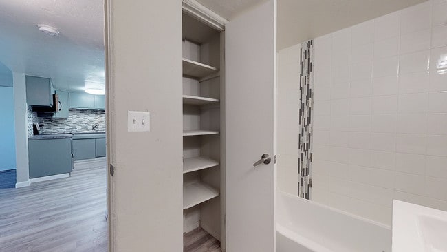 Foto del edificio - Wheelhouse Apartments