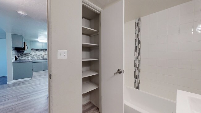 Building Photo - Wheelhouse Apartments