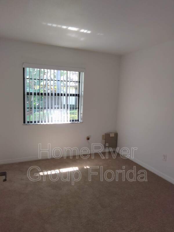 Foto del edificio - 1637 Laurel Leaf Ln