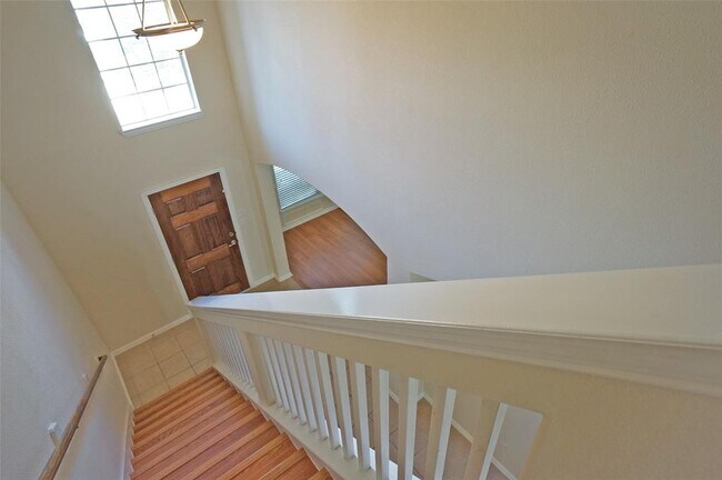 Building Photo - 24503 Hikers Bend Dr