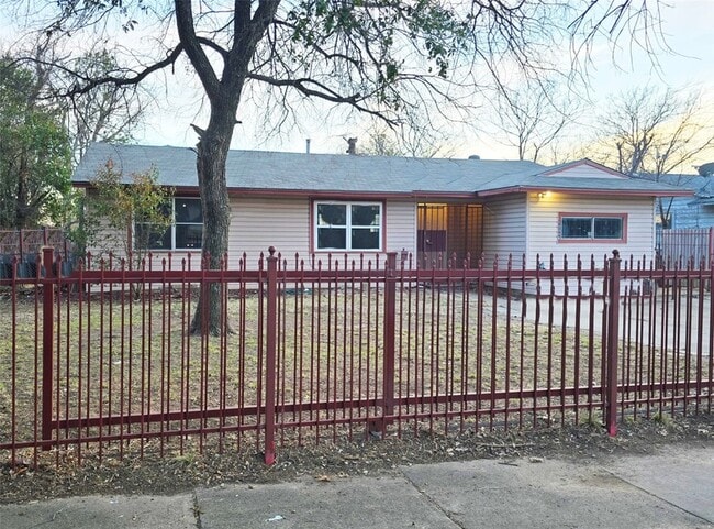 Foto del edificio - 12008 Bellafonte Dr