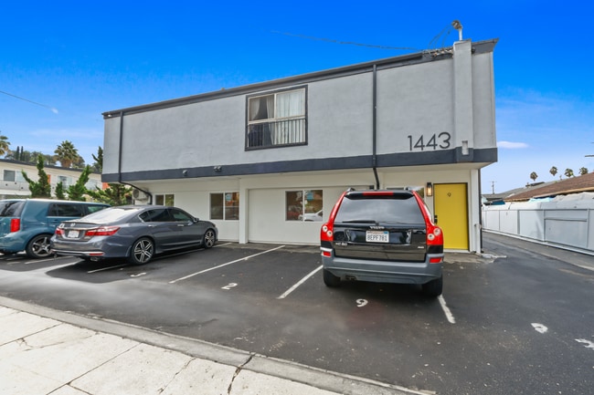 Building Photo - 1443 N Ave 47