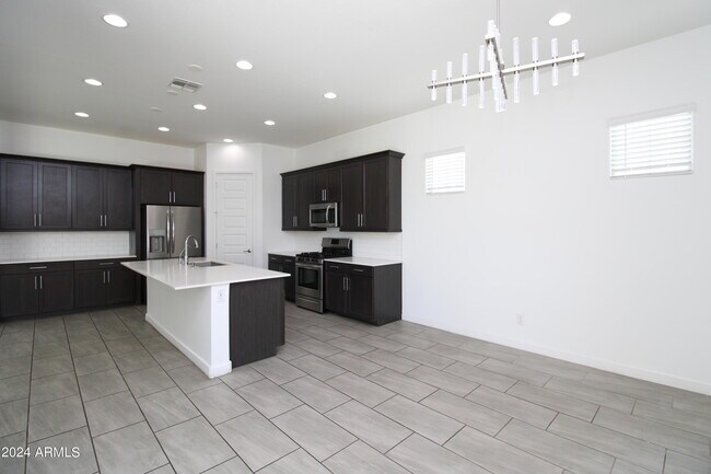 Building Photo - 259 E Sagittarius Pl