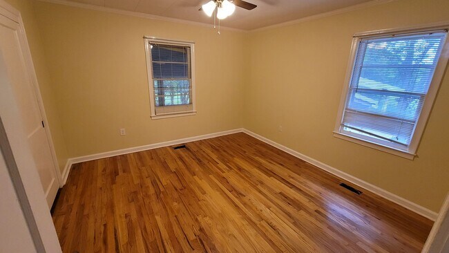 Foto del edificio - 1934 Green Street Duplex