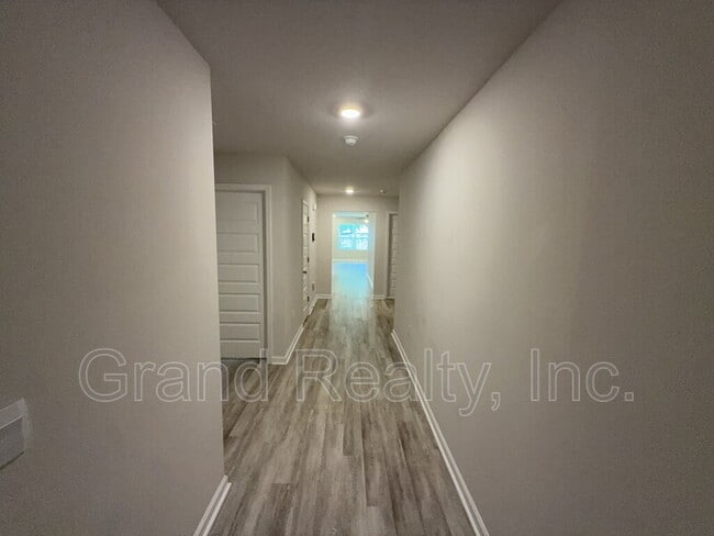 Building Photo - 4407 White Cedar Ct