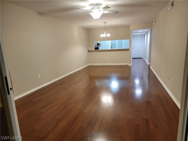 Building Photo - 5790 Woodmere Lake Cir