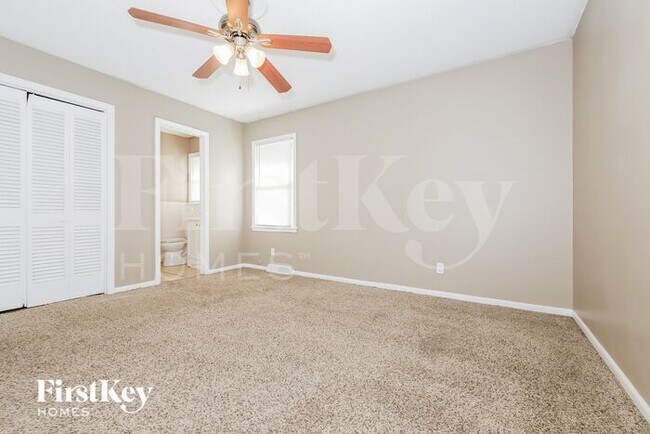 Foto del edificio - 6700 E 129th St