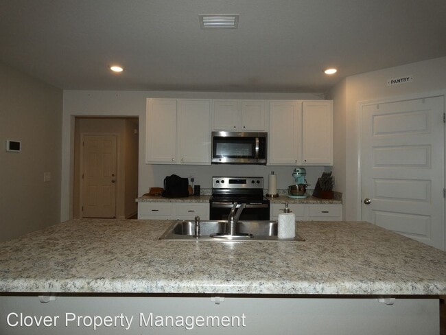 Building Photo - 4 br, 2 bath House - 10557 Queens Gate Circle