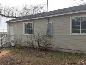 Building Photo - 15750 Swisher Rd