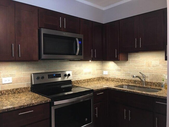 Foto del edificio - 5125 Blodgett Ave