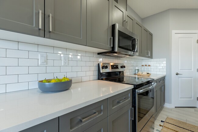 Building Photo - 289 Collicott Dr