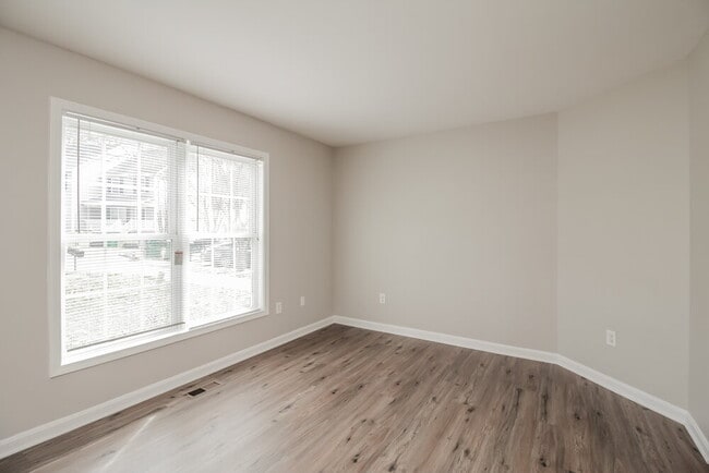 Foto del edificio - 6803 Campbell Burn Ct